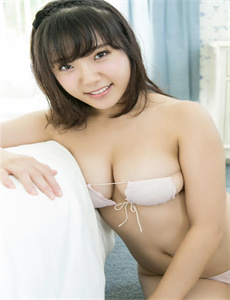 像蝴蝶像火花,美女大胆艺术